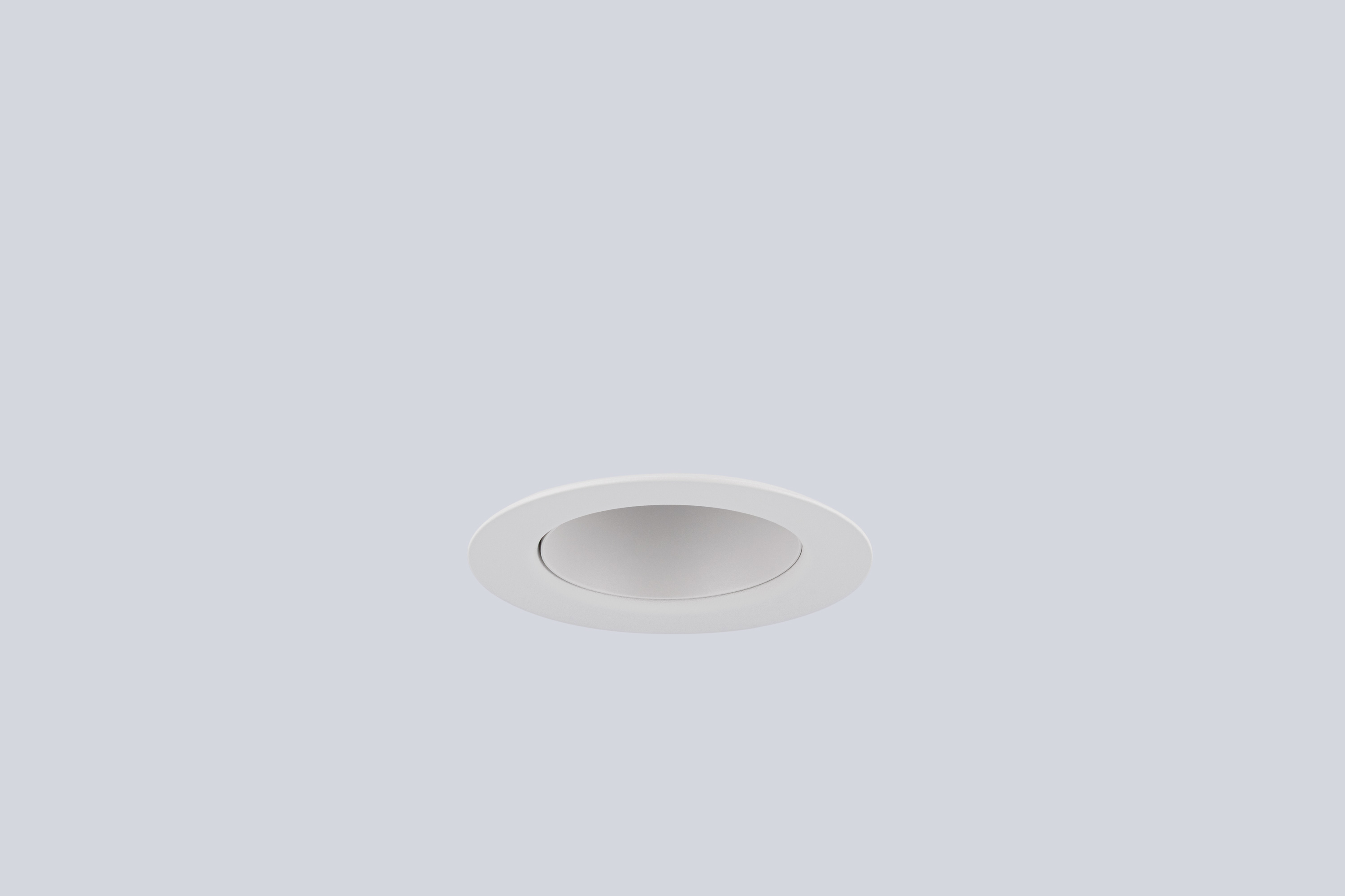 NVDLFR70E001_P8